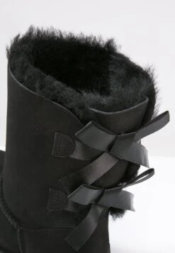 Ugg Bailey Bow - Korte Laarzen - Black 11 Ugg Bailey Bow - Korte Laarzen - Black -Ugg Verkoopwinkel 011720007043403f923f2eca89e4ee89