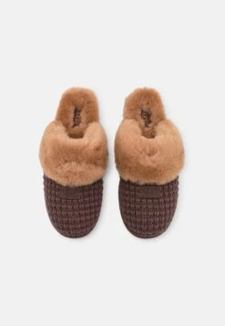 Ugg Cozy - Pantoffels - Burnt Cedar -Ugg Verkoopwinkel 04acdc4656db4a4fb950a2df8044e71f