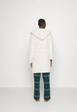 Ugg Badjas - Cream 10 Ugg Badjas - Cream -Ugg Verkoopwinkel 053b8c62a35746b6819ff29e5ef34680