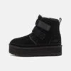 Ugg Neumel Platform Unisex - Korte Laarzen - Black -Ugg Verkoopwinkel 1a109de2acb2499890004697fed4aaa4