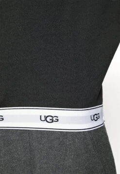 Ugg Pyjamashirt - Black 13 Ugg Pyjamashirt - Black -Ugg Verkoopwinkel 1d8f12fcf8904f098261489125fba1b0