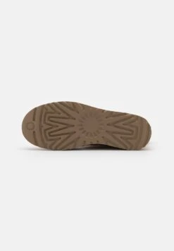 Ugg Classic Mini Logo Zip - Korte Laarzen - Chestnut 12 Ugg Classic Mini Logo Zip - Korte Laarzen - Chestnut -Ugg Verkoopwinkel 23c0bdf101914c4ba916f78c212125d4