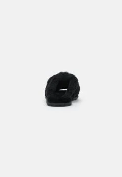 Ugg Scuffita - Muiltjes - Black -Ugg Verkoopwinkel 293f9711f97b4535a2db762b217f9b0e