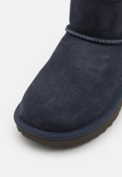 Ugg Classic Mini Ii Unisex - Korte Laarzen - Eve Blue -Ugg Verkoopwinkel 2946b90bd97b4a0aa9748779c27617fe