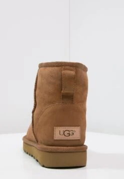 Ugg Classic Mini - Korte Laarzen - Chestnut -Ugg Verkoopwinkel 2c73471909fa416c86789dc7e5642da5