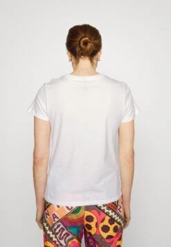 Ugg Uma Tee - T-Shirt Basic - White -Ugg Verkoopwinkel 32c4f256c9db48509ae8b0e918b4274e