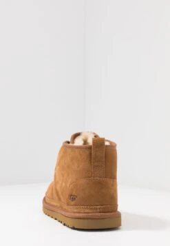 Ugg Neumel - Sportieve Veterschoenen - Chestnut -Ugg Verkoopwinkel 343f5a978832496d926a1698bde14fb0