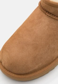 Ugg Classic Ultra Mini Unisex - Korte Laarzen - Chestnut -Ugg Verkoopwinkel 392efe763f574c4f9b36681aff8f7ea0