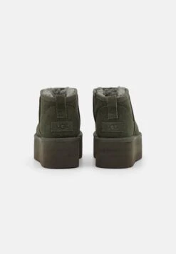 Ugg Classic Ultra Mini Platform - Enkellaarsjes Met Plateauzool - Moss Green 11 Ugg Classic Ultra Mini Platform - Enkellaarsjes Met Plateauzool - Moss Green -Ugg Verkoopwinkel 39edd51fbab24e7a80653a56485fb386