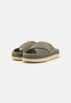Ugg GoldenstarCross Slide - Muiltjes - Moss Green -Ugg Verkoopwinkel 3a6ebc5f3c6b4efdb12138daafd1a33b