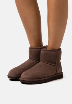 Ugg Classic Mini - Korte Laarzen - Burnt Cedar