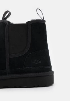 Ugg Neumel Chelsea - Korte Laarzen - Black -Ugg Verkoopwinkel 4767f01ce848449aa0e409fbc0e2b107