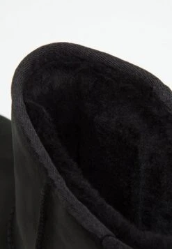 Ugg Classic- Snowboots- Black -Ugg Verkoopwinkel 4916bbf292a14050b63facf3b30ef88e