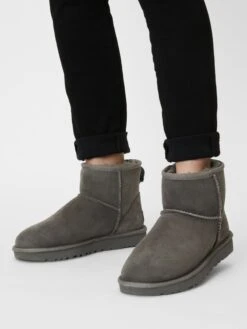 Ugg Laarzen Boots Dames Grijs 9 Ugg Laarzen Boots Dames Grijs -Ugg Verkoopwinkel 4b15bbba9b87dcdd50730c36d6e935e4