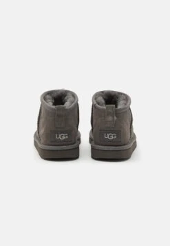 Ugg Classic Ultra Mini Unisex - Korte Laarzen - Grey -Ugg Verkoopwinkel 4cdfcf3259974e828a29604e03b7a9fa
