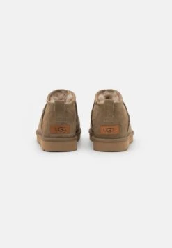 Ugg Korte Laarzen - Marrone -Ugg Verkoopwinkel 55d033a2145a4c5d840dfd15f0ca981f