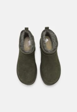 Ugg Classic Ultra Mini Platform - Enkellaarsjes Met Plateauzool - Moss Green 13 Ugg Classic Ultra Mini Platform - Enkellaarsjes Met Plateauzool - Moss Green -Ugg Verkoopwinkel 55fcb48c30d1437c926b52207fae74f0