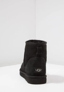 Ugg Classic Mini - Korte Laarzen - Black 11 Ugg Classic Mini - Korte Laarzen - Black -Ugg Verkoopwinkel 5c3df8a71311408f815b3420df1f277d