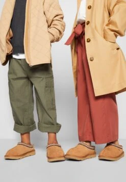 Ugg Tasman Ii Unisex - Pantoffels - Chestnut