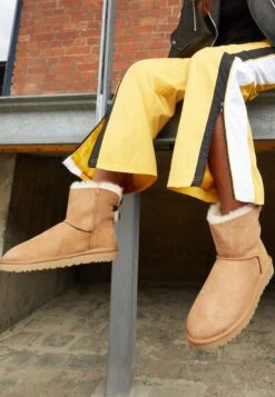 Ugg Mini Bailey Bow - Korte Laarzen - Chestnut -Ugg Verkoopwinkel 61cdcd9166594be19d427f442df6a1be