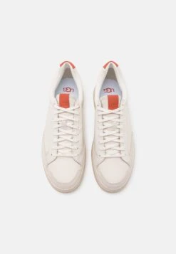 Ugg South Bay- Sneakers Laag - White/Sienna 11 Ugg South Bay- Sneakers Laag - White/Sienna -Ugg Verkoopwinkel 62babbfadd8f42d388fa02c6e1b7fcd2