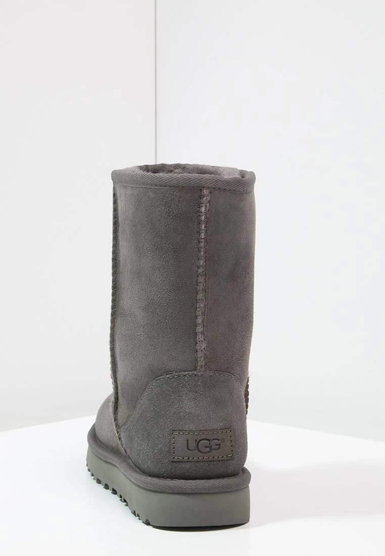 Ugg Classic Short - Korte Laarzen - Grey 7 Ugg Classic Short - Korte Laarzen - Grey - Afbeelding 5