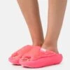 Ugg Foamo Slide - Pantoffels - Super Coral -Ugg Verkoopwinkel 707589367f474a2cbc4a88010cf34d3c
