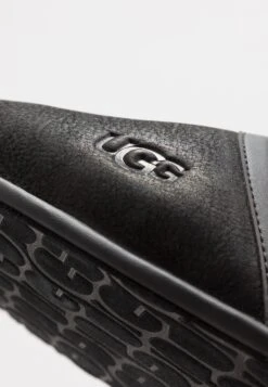 Ugg Scuff - Pantoffels - Black -Ugg Verkoopwinkel 70f203e066234c8cbc3f3ebb69f2e5e9