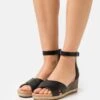 Ugg Eugenia - Sandalen Met Sleehak - Black -Ugg Verkoopwinkel 7436eecaf3aa4ccdaf56f73bc45fce99