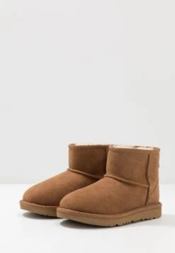 Ugg Classic Mini Ii Unisex - Korte Laarzen - Chestnut -Ugg Verkoopwinkel 79a79b57e9cc499a9c07601f4e0e39da