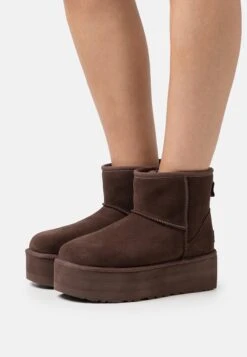 Ugg Classic Mini Platform - Enkellaarsjes Met Plateauzool - Burnt Cedar