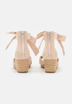 Ugg Yarrow - Sandalen Met Plateauzool - Natural -Ugg Verkoopwinkel 800241e00690407aa1f918fb460bae46