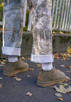 Ugg Korte Laarzen - Marrone -Ugg Verkoopwinkel 805545edaa1f4bd18248d04b1a641ed4