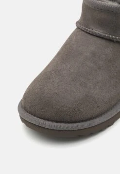 Ugg Classic Ultra Mini Unisex - Korte Laarzen - Grey -Ugg Verkoopwinkel 816197c9f3ab451795cf5bf05c798edd