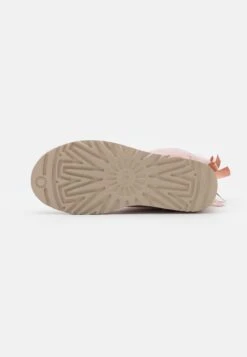 Ugg Bailey Bow - Korte Laarzen - Rose Grey -Ugg Verkoopwinkel 857181c7b1784fbfa63f3d1f9166b934