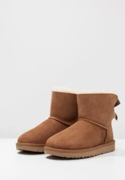 Ugg Mini Bailey Bow - Korte Laarzen - Chestnut -Ugg Verkoopwinkel 86f128fd960b443489538f3618573832