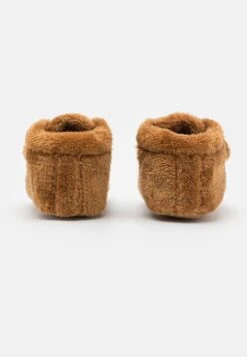 Ugg Bixbee And Lovey Bear Stuffie Set - Geboortegeschenk - Chestnut -Ugg Verkoopwinkel 885ab4372d574a779e5cb8079ec574cc