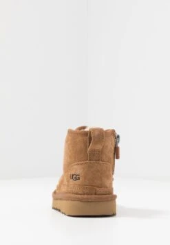 Ugg Neumel - Veterboots - Chestnut 12 Ugg Neumel - Veterboots - Chestnut -Ugg Verkoopwinkel 8a125d046f4f407b856d9f98baad4ce3
