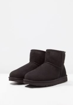 Ugg Classic Mini - Korte Laarzen - Black -Ugg Verkoopwinkel 8f5f1153b2b14ed8bbfe614ef767b60c