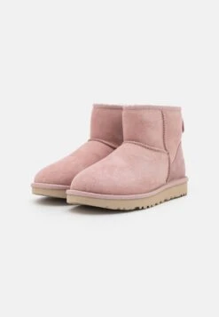 Ugg Classic Mini - Korte Laarzen - Rose Grey 10 Ugg Classic Mini - Korte Laarzen - Rose Grey -Ugg Verkoopwinkel 969c1e6af5b241f3b4d45ca99f26d0d1