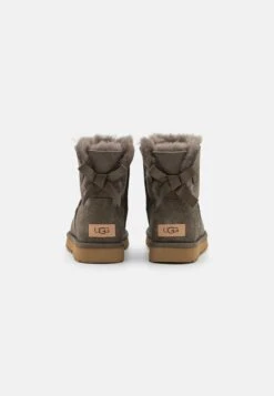 Ugg Mini Bailey Bow - Korte Laarzen - Slate 11 Ugg Mini Bailey Bow - Korte Laarzen - Slate -Ugg Verkoopwinkel 97f157168b584b8ab94ca7b708998da6