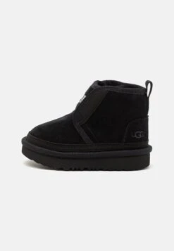 Ugg Verkoopwinkel 29 Ugg Accessible Neumel Ez-Fit Unisex - Korte Laarzen - Black