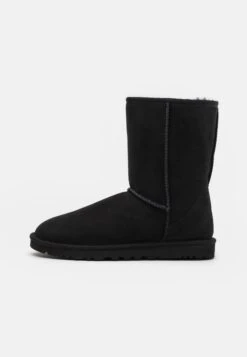 Ugg Classic Short - Snowboots- Black