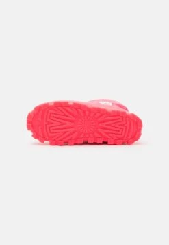 Ugg Classic Brellah Mini - Snowboots- Super Coral -Ugg Verkoopwinkel af10693fb2944ee78cc691547d566450