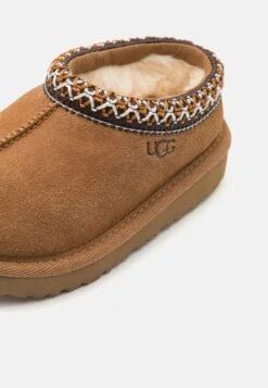 Ugg Tasman Ii Unisex - Instappers - Chestnut 13 Ugg Tasman Ii Unisex - Instappers - Chestnut -Ugg Verkoopwinkel b48589a215d941aaa16bfbfe3d2d2203