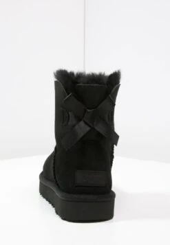 Ugg Mini Bailey Bow - Korte Laarzen - Black -Ugg Verkoopwinkel b91627f1f2d74230b41593e71102cdba