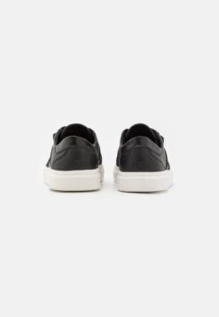 Ugg Alameda Lace - Sneakers Laag - Black -Ugg Verkoopwinkel bb2605fa74cf4ac99adc0d6eabae14e2