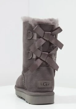 Ugg Bailey Bow - Korte Laarzen - Grey -Ugg Verkoopwinkel cd24d18222c74140b68784fd42681dc1