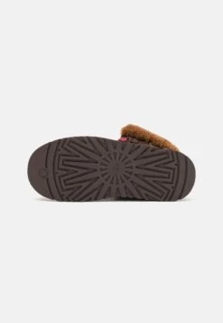 Ugg Funkarra Cabin Cuff - Enkellaarsjes Met Plateauzool - Burnt Cedar -Ugg Verkoopwinkel d2354cbbb5904f7c93321ef7c4da784f