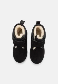 Ugg Neumel Platform Unisex - Korte Laarzen - Black -Ugg Verkoopwinkel d32f3efe5cac40a0ade6008ed5ae2313